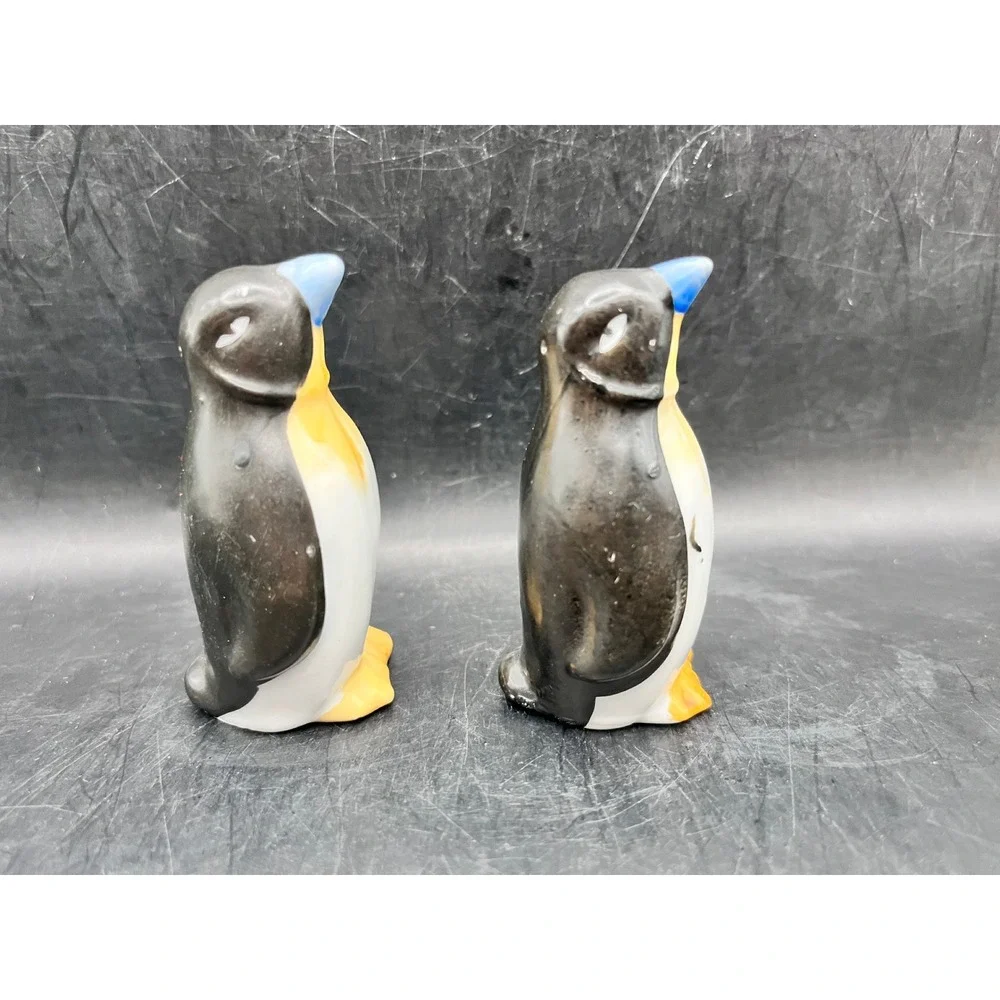 Penguin Salt & Pepper Shakers Vtg Pair Made‎ in Japan Ceramic Blue Beak 3